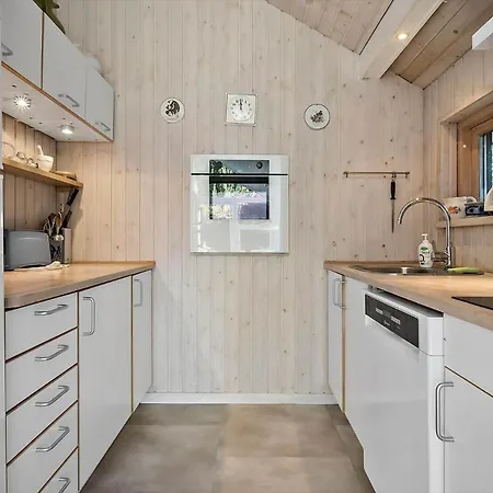 N334-karrebaeksminde-reedtzholmvej-127 Holiday home
